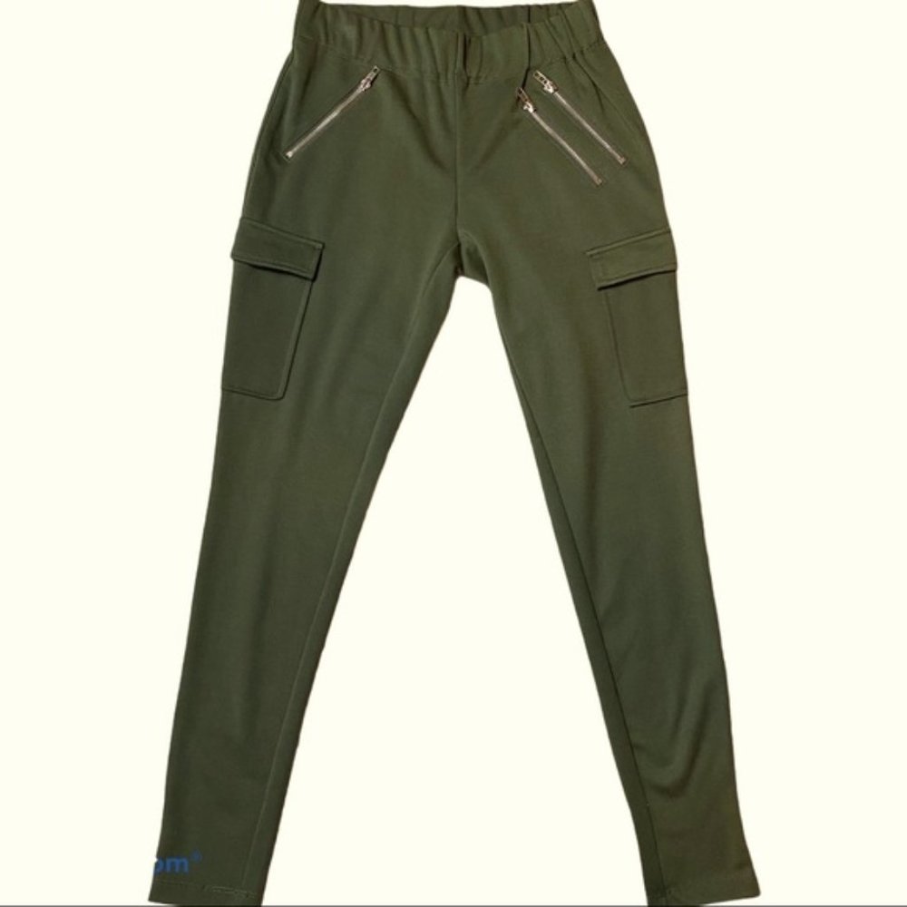 VENUS NWOT (in bag) Olive Green Cargo Joggers